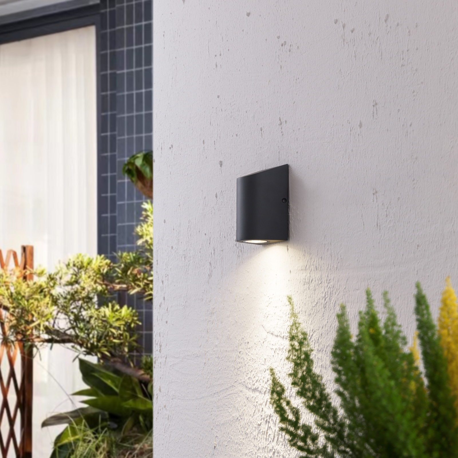 Lucande Adamali LED outdoor wall light 14 cm