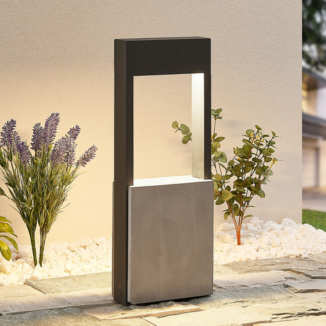 Lucande Tekiro LED-Sockellampe, Beton, 45 cm