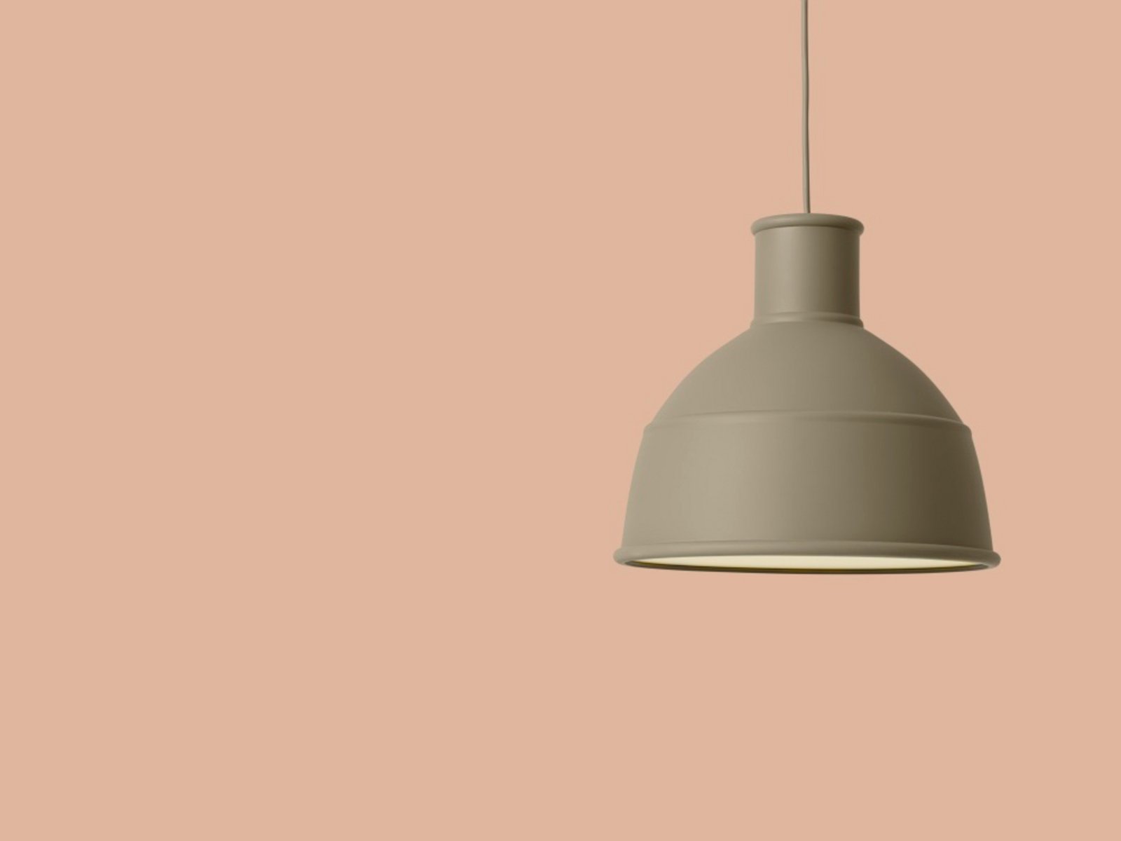 Unfold Taklampa Olive - Muuto