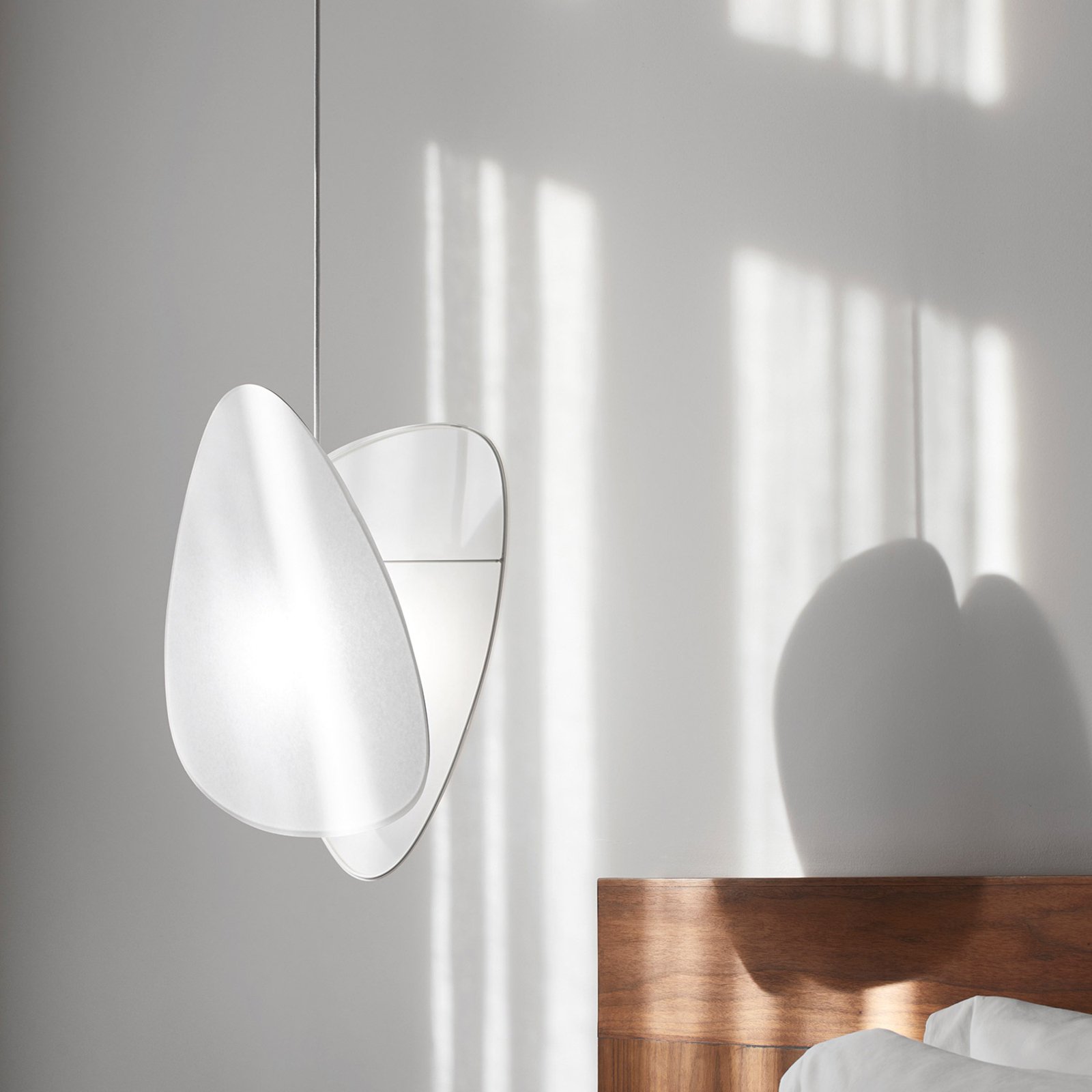 Screen XS Hängelampe 44,5 cm, weiß, Papier - MARKET SET Screen XS Hängelampe 44,5 cm, weiß, Papier - MARKET SET