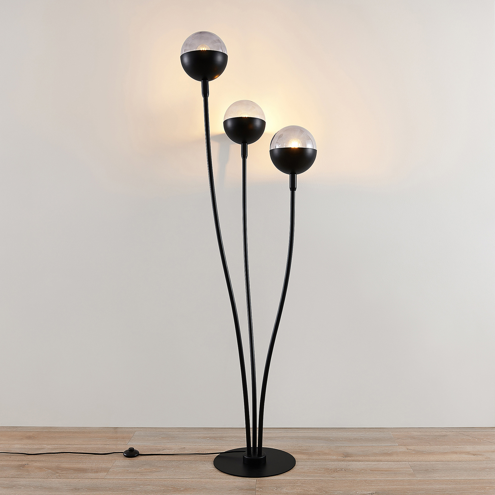 Lucande Dustian floor lamp, 3-bulb