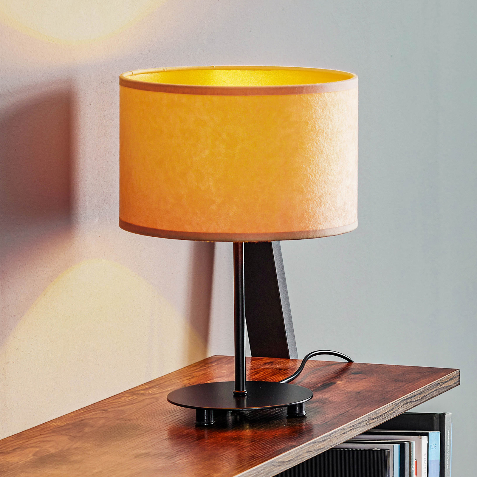 Bordslampa Golden Roller, höjd 30 cm beige/guld