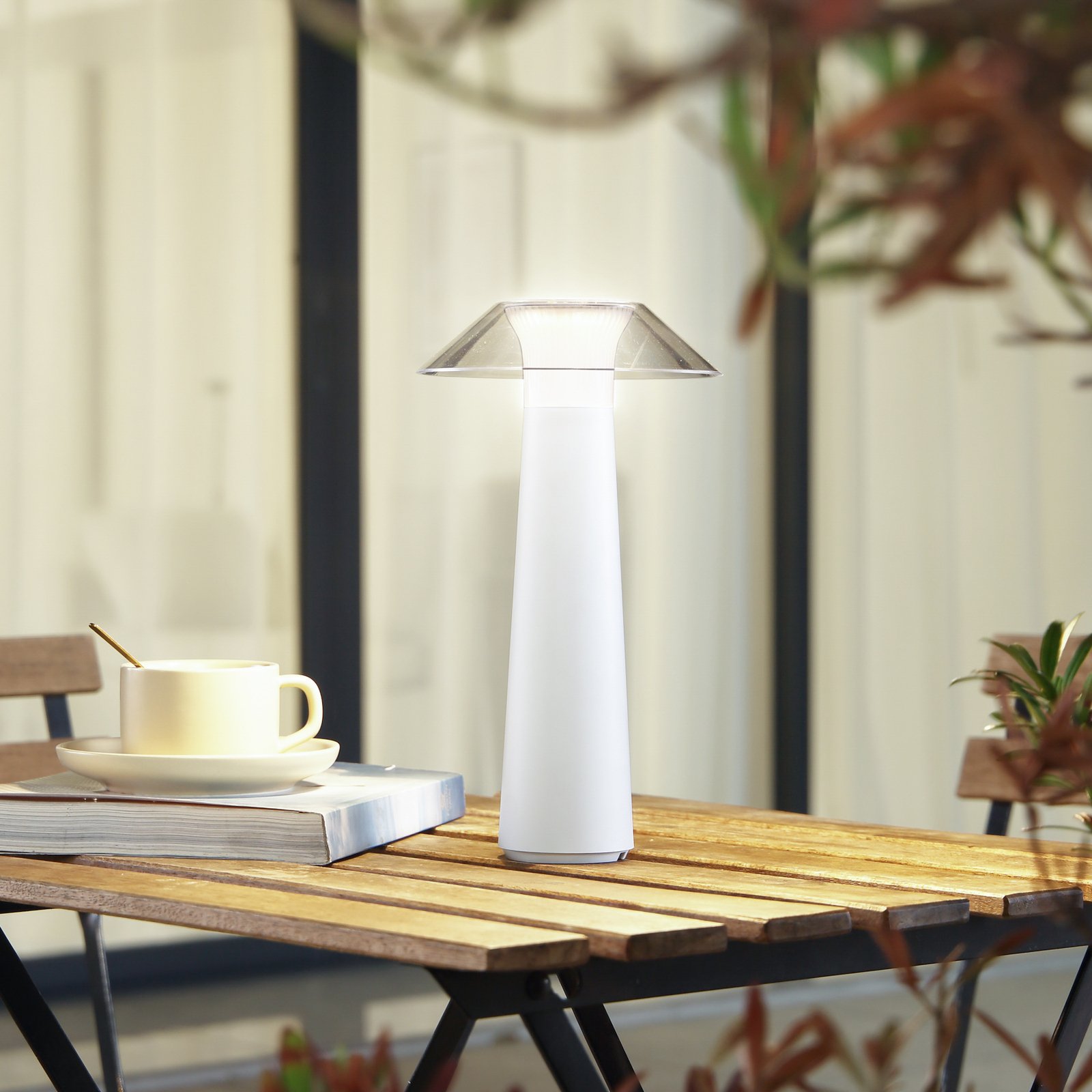 Lindby LED oppladbar utendørs bordlampe Gomba, hvit, dimbar