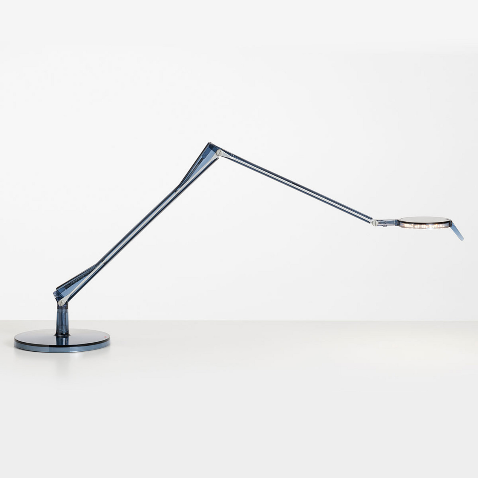 Kartell Aledin Tec lampă de masă LED albastru - Camera de zi / sufragerie - modern - Plastic
