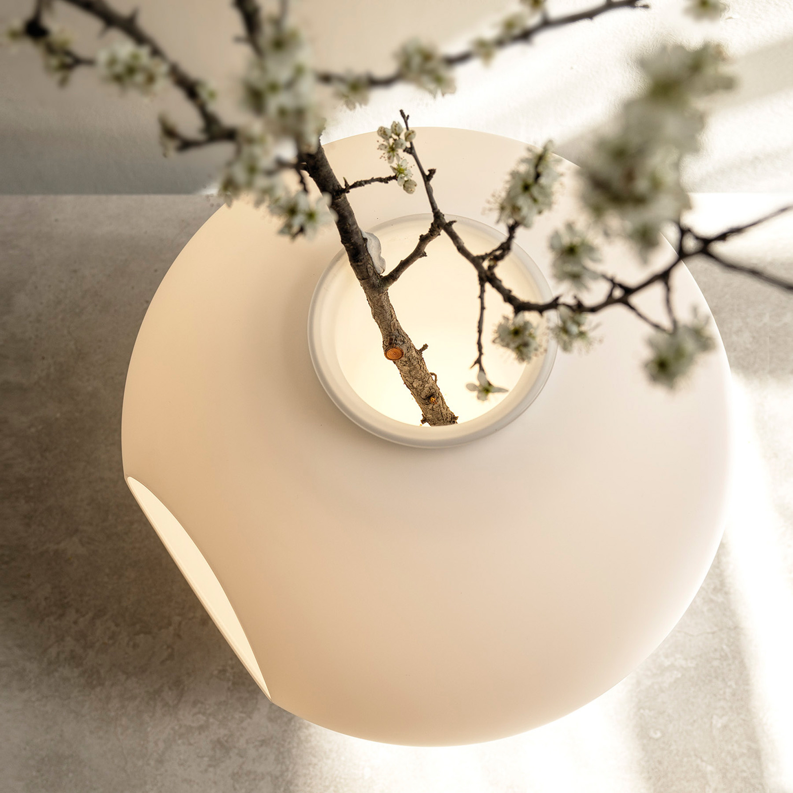 Skleněná stolní lampa Foscarini Madre LED se stmívačem