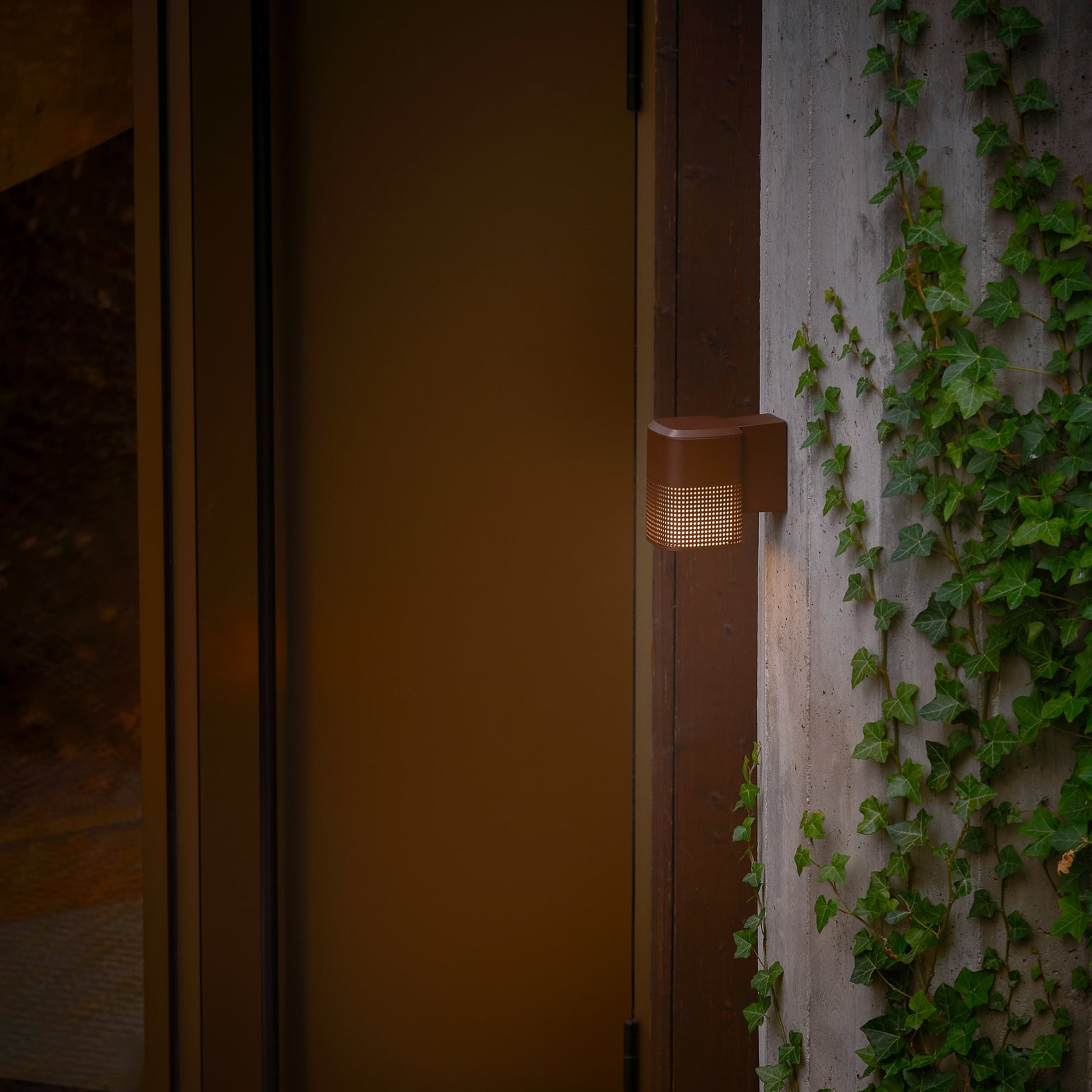 Venkovní nástěnné svítidlo Sidara Seaside, hnědé, IP54, E27