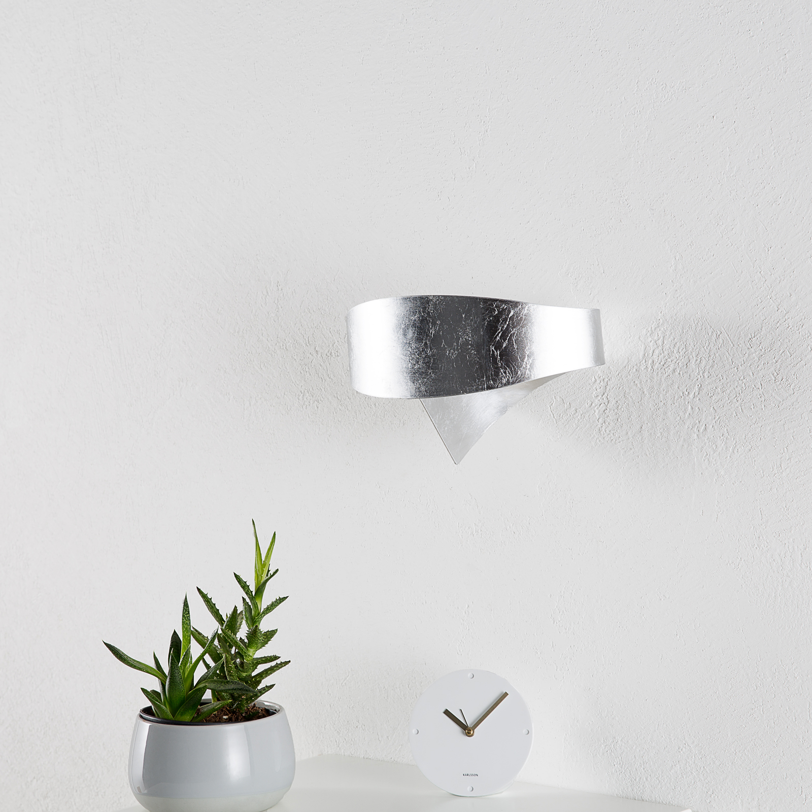 Stříbrné designové nástěnné svítidlo Scudo