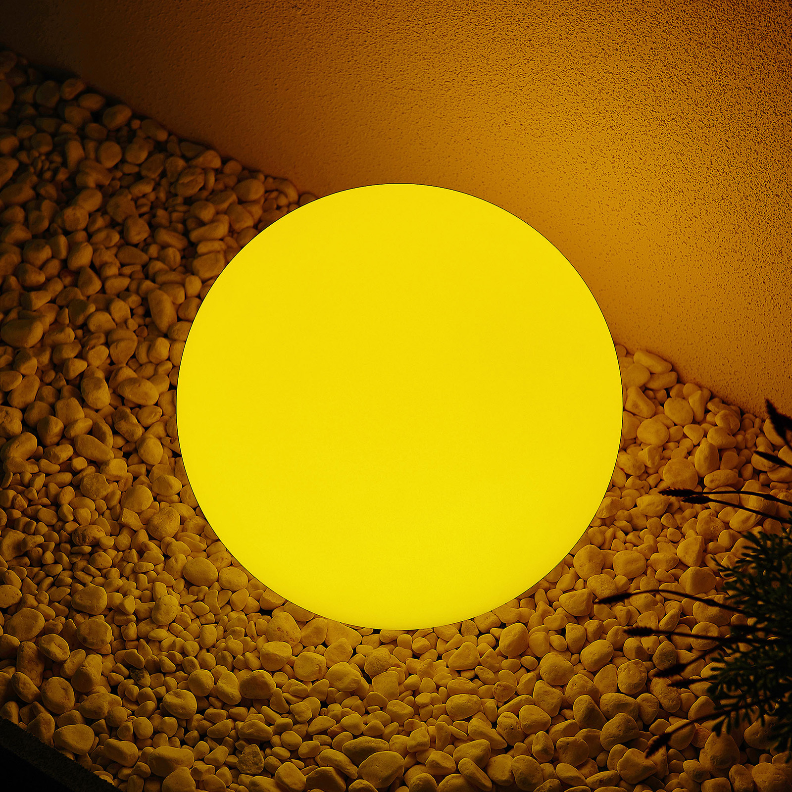 Lindby Yohan RGB-LED-aurinkovalaisin, 30 cm