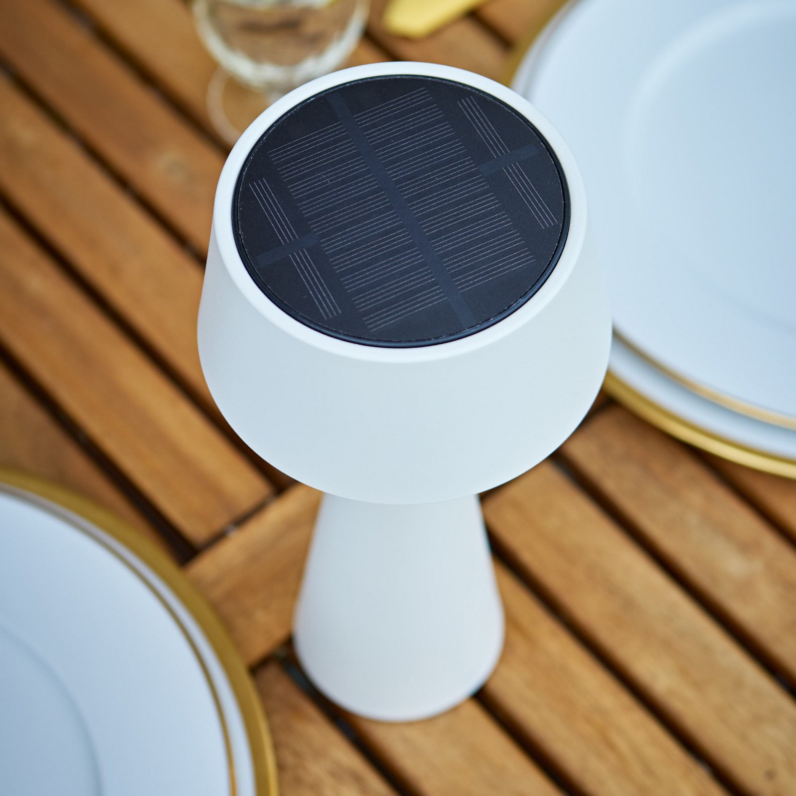Lampa stołowa LED Solino, biała, zasilanie słoneczne/USB, 26 cm, IP44