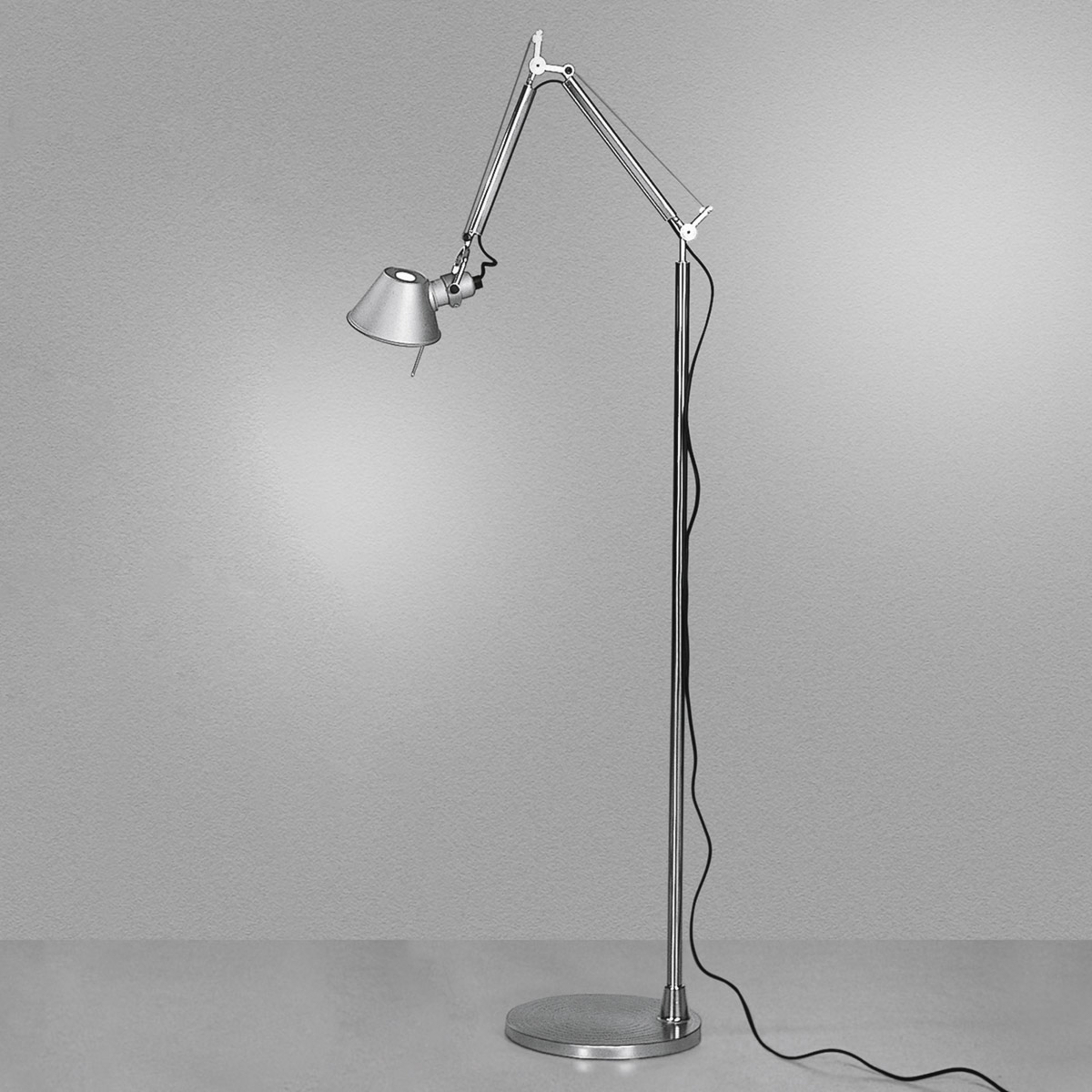 Artemide Tolomeo Micro lámpara de pie 2.700 K