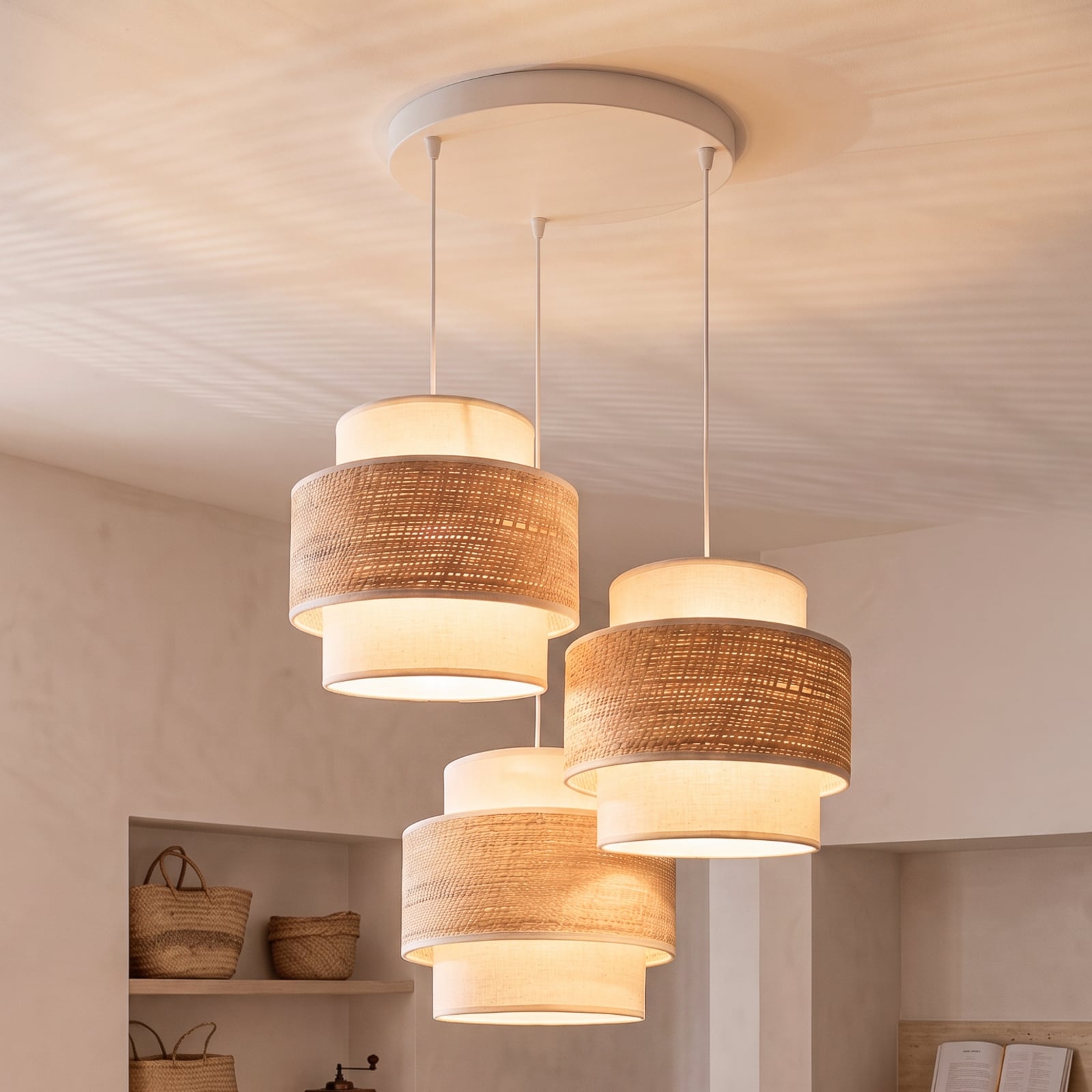 Lampada a sospensione Space, ecru/beige, a 3 luci, tessuto, E27 - Duolla