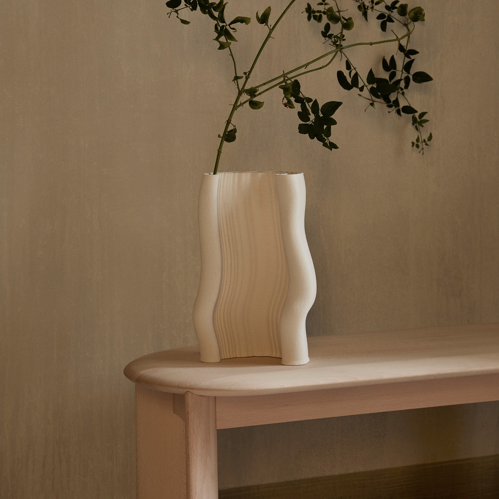 ferm LIVING Vase Moire, weiß, Höhe 30 cm, Ton