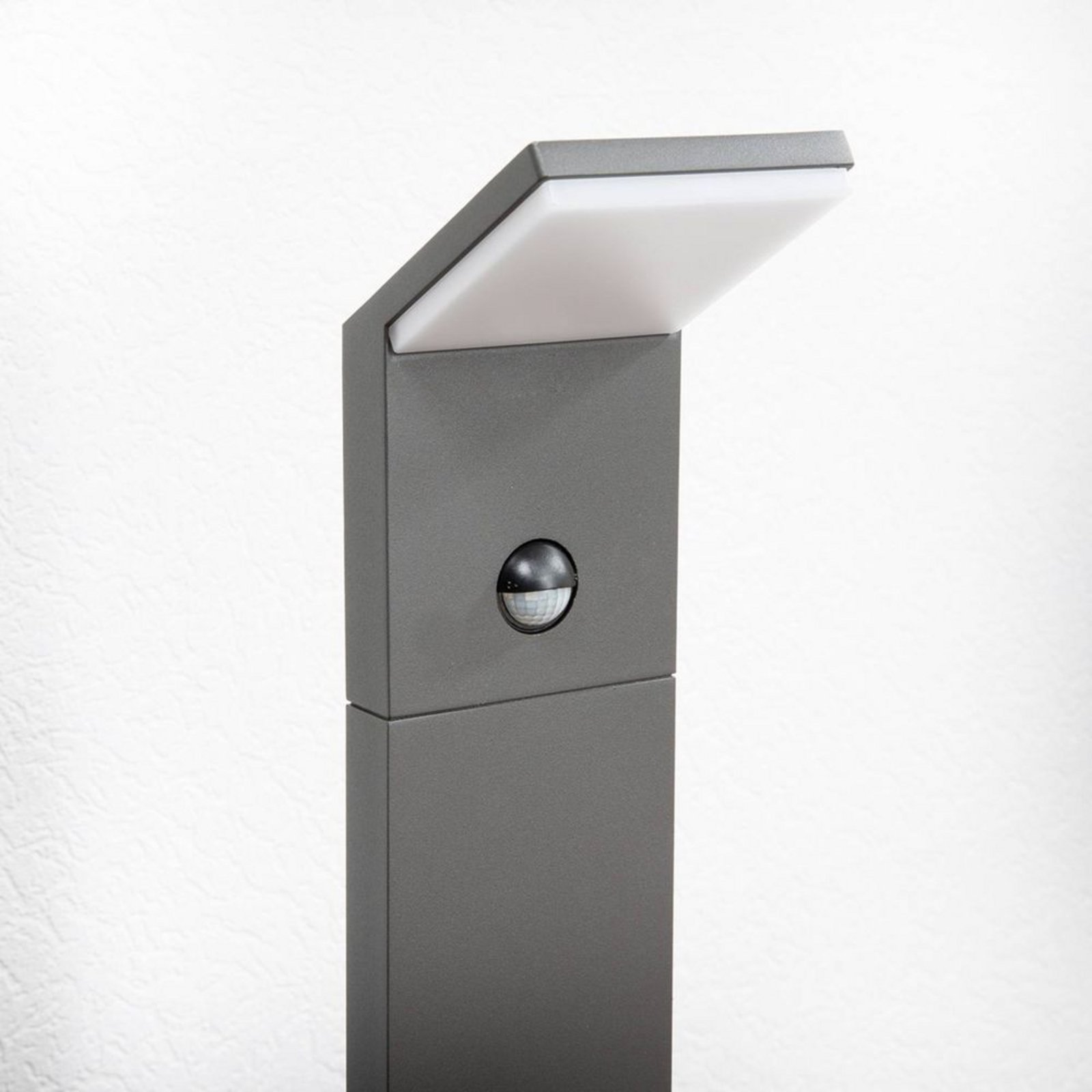 Nevio LED Kerti Lámpa H100 Érzékelővel Graphite - Lucande