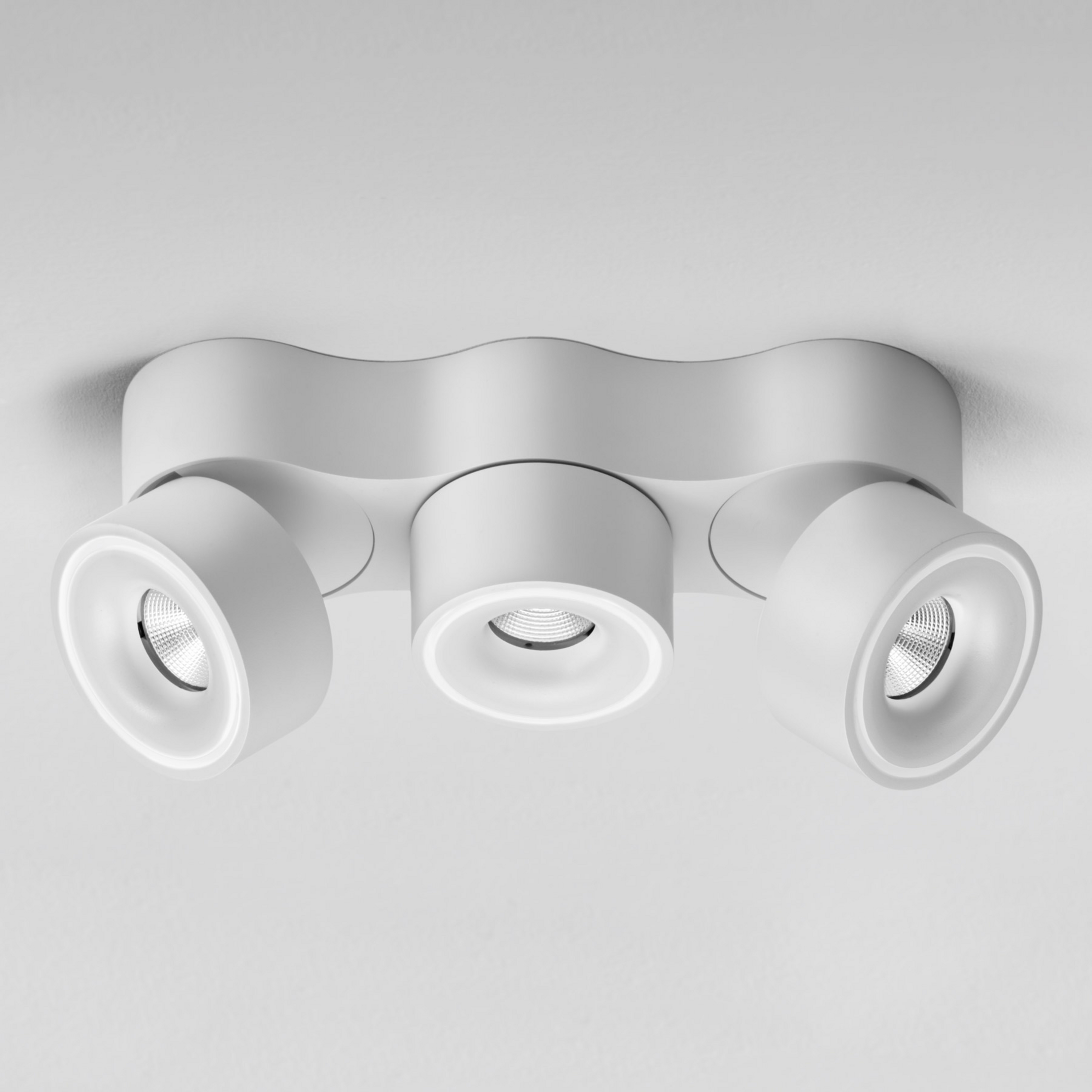 Reflektor LED Clippo Trio EGG DLS, biały, ściemniany przez DALI