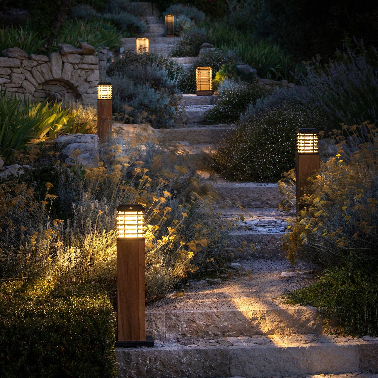 Les Jardins LED solární osvětlení Tekura, teak přírodní/šedá