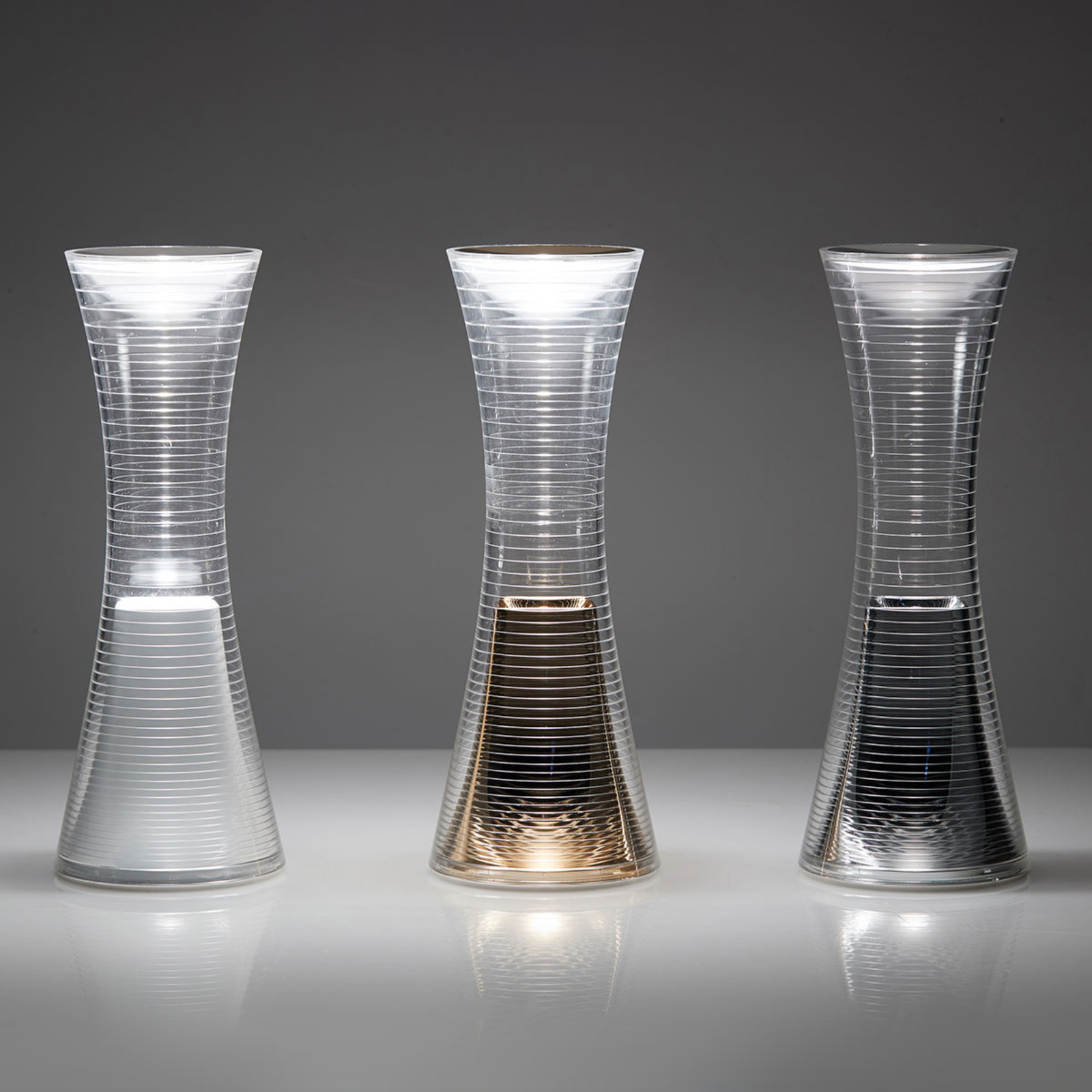 Artemide Come Together LED-Tischlampe 2700K, Akku