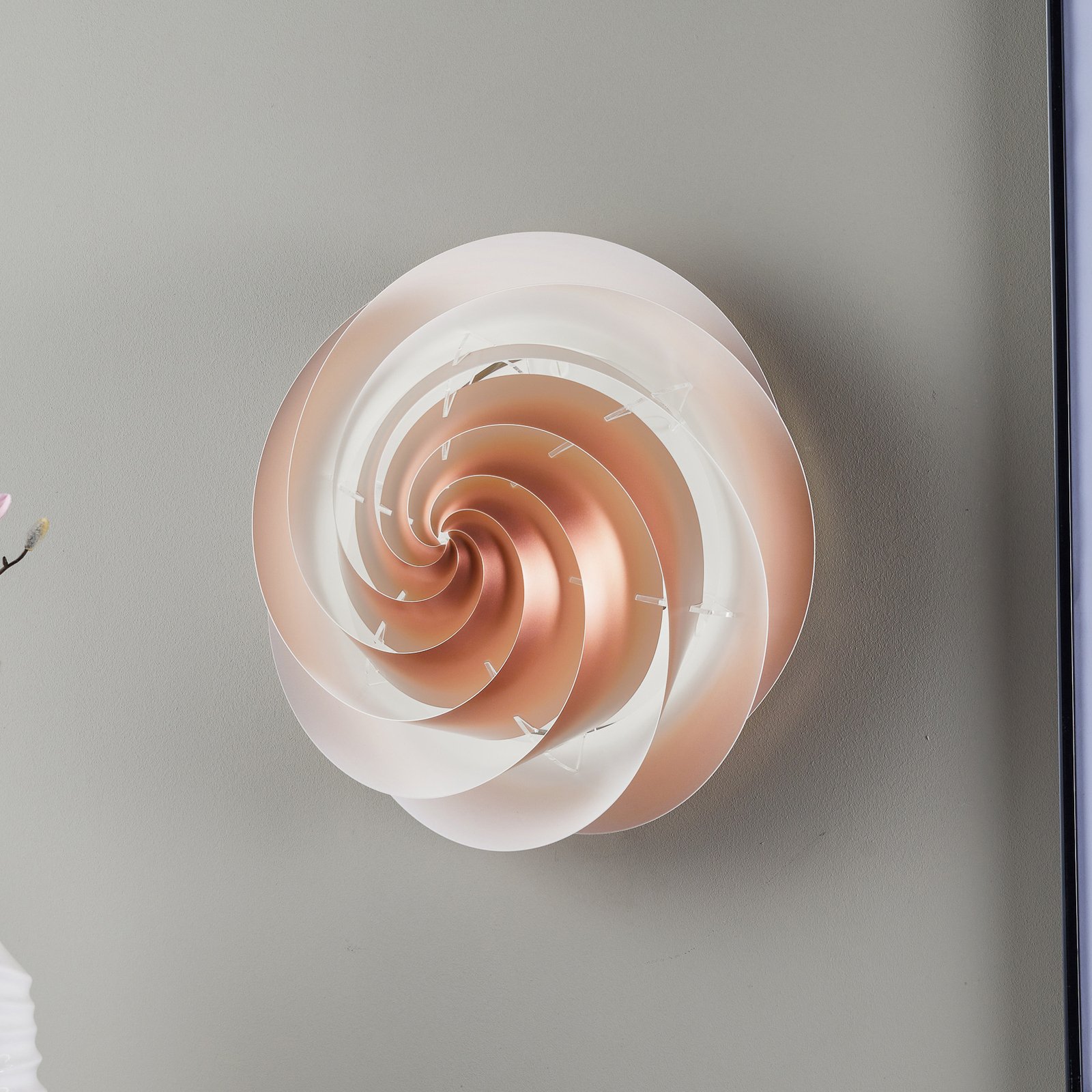 LE KLINT Swirl Small – medené nástenné svietidlo