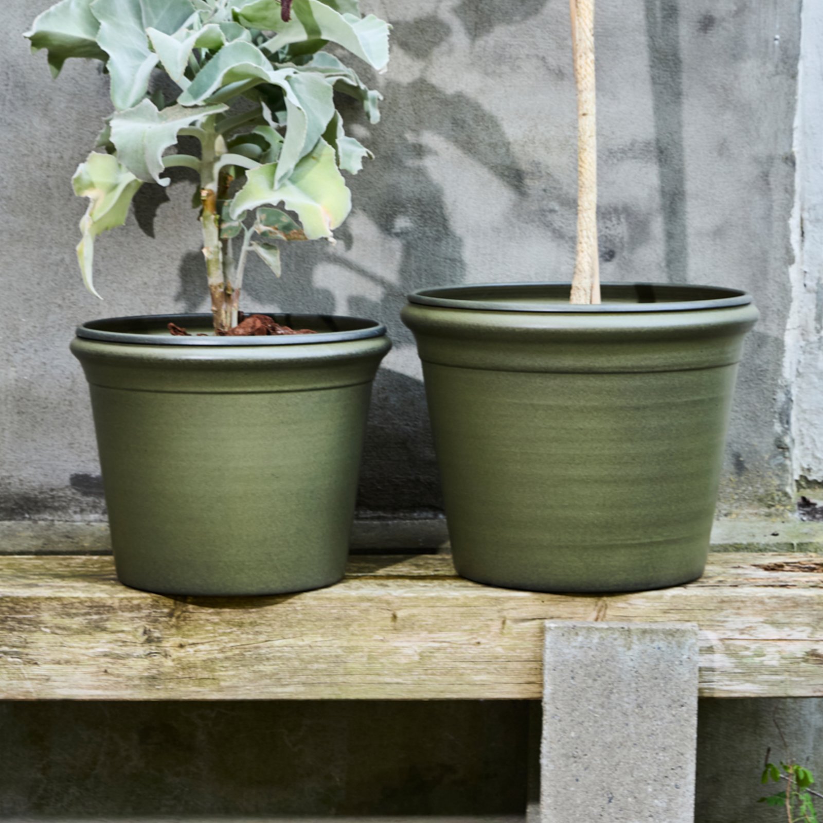 HDIvy Flower Pot, Dark Green, Metal, Set of 2 - House Doctor