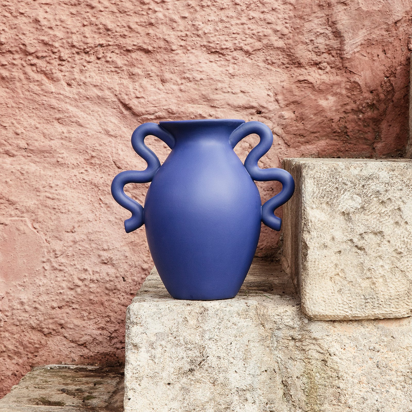 ferm LIVING Vase Verso Table, blue, height 27 cm, ceramic