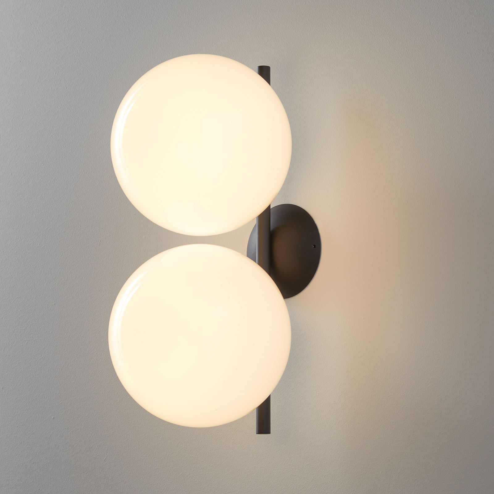 FLOS IC C/W Double wandlamp