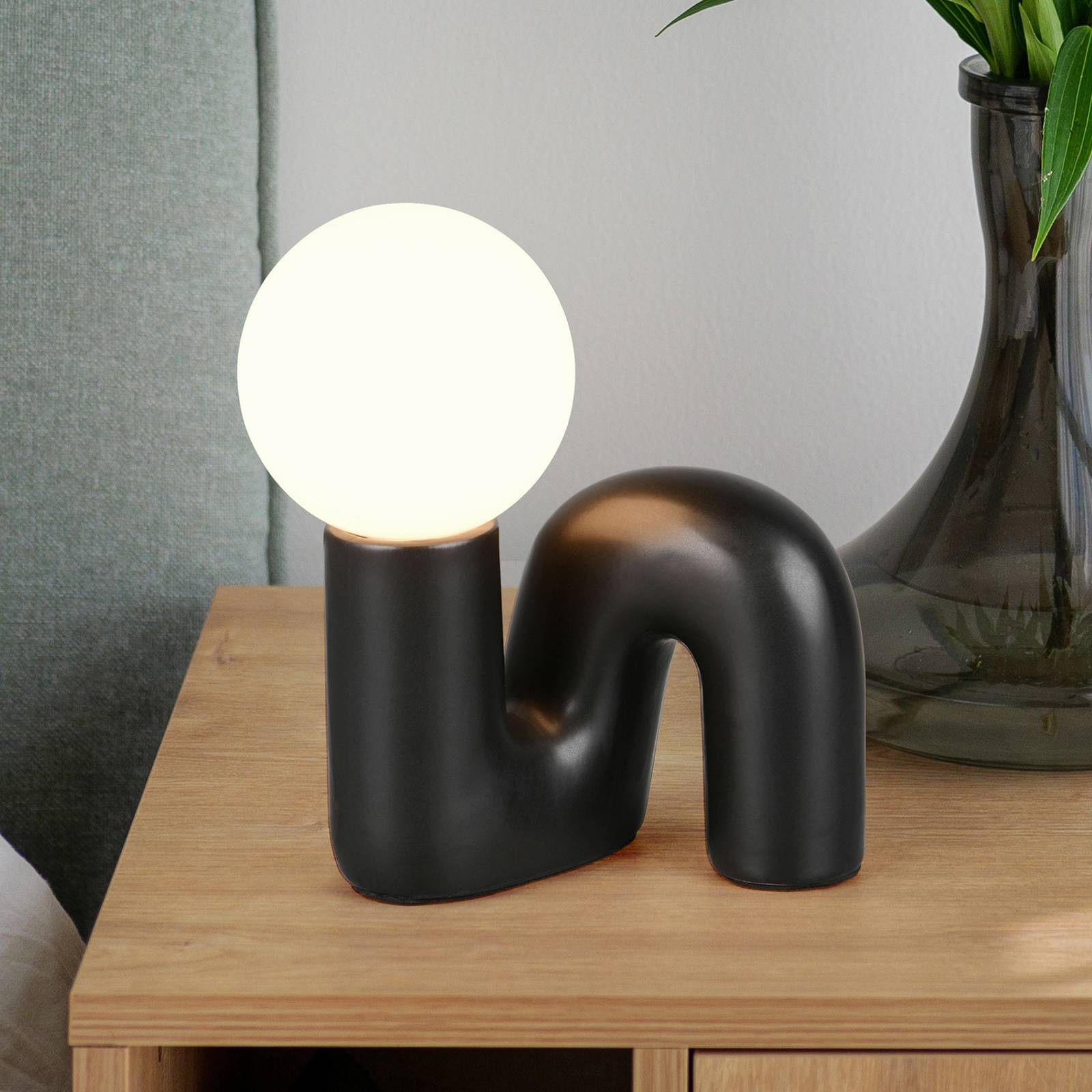 Reality Leuchten Bordslampa Quinn, svart, höjd 22 cm, keramik/glas, G9