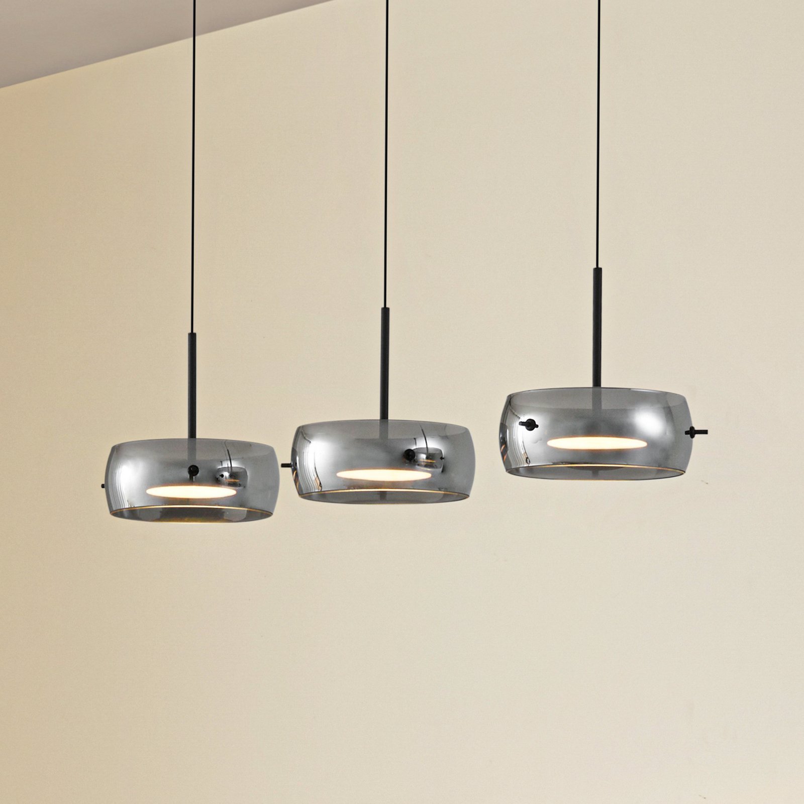 Lucande LED-Hängeleuchte Martis, schwarz, 3-flg., step-dim
