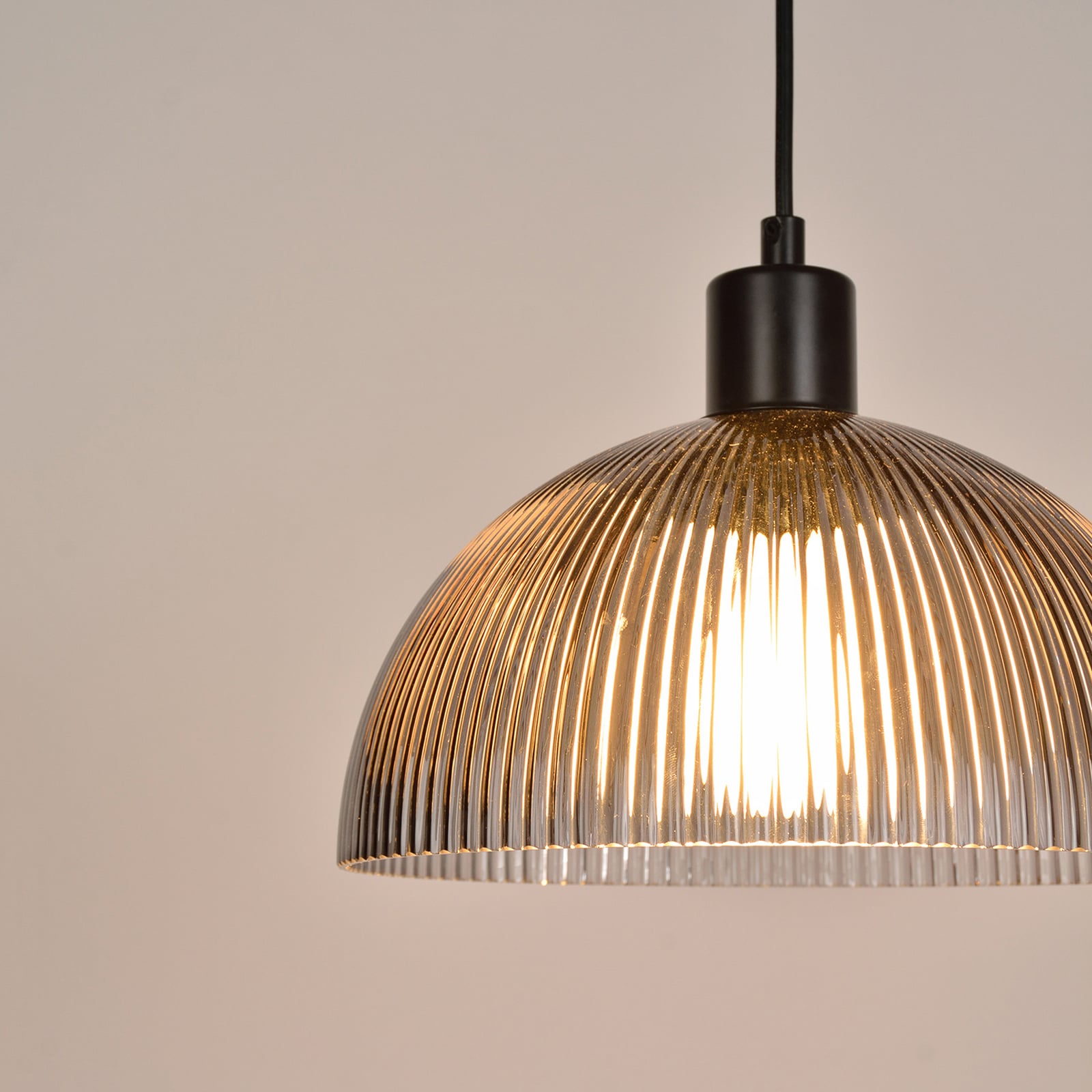 Závěsné světlo Duomo, kouřově šedá/černá, Ø 25 cm, sklo