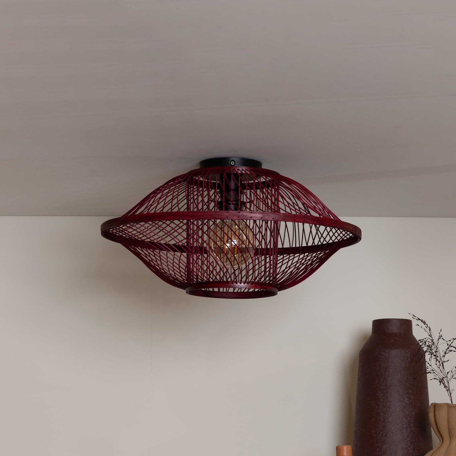 GOOD & MOJO Stropna lampa Maui, crvena, Ø 50 cm, bambus, E27 GOOD & MOJO Stropna lampa Maui, crvena, Ø 50 cm, bambus, E27