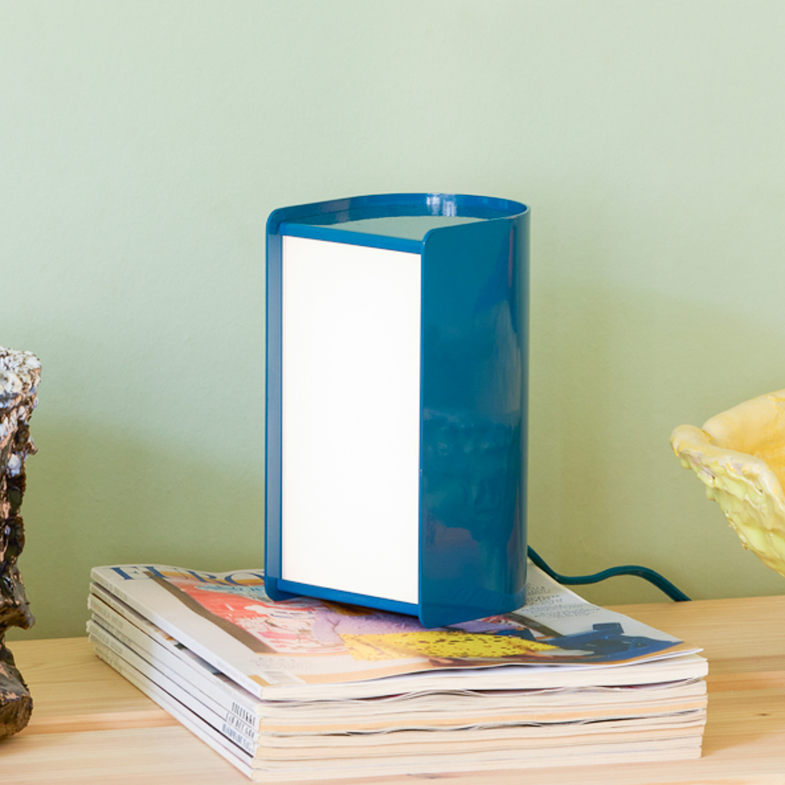 BOOK LED-bordslampa, höjd 30 cm, petrol – Hübsch