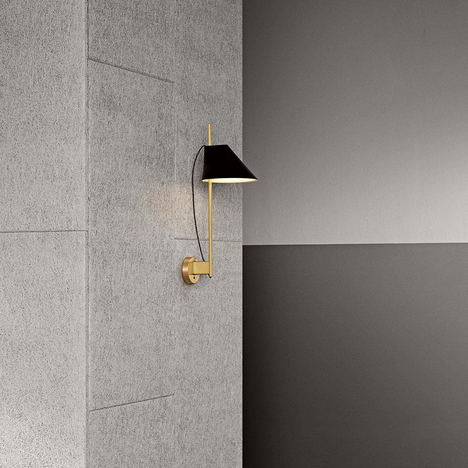 Yuh Wall Lamp Black/Brass - Louis Poulsen