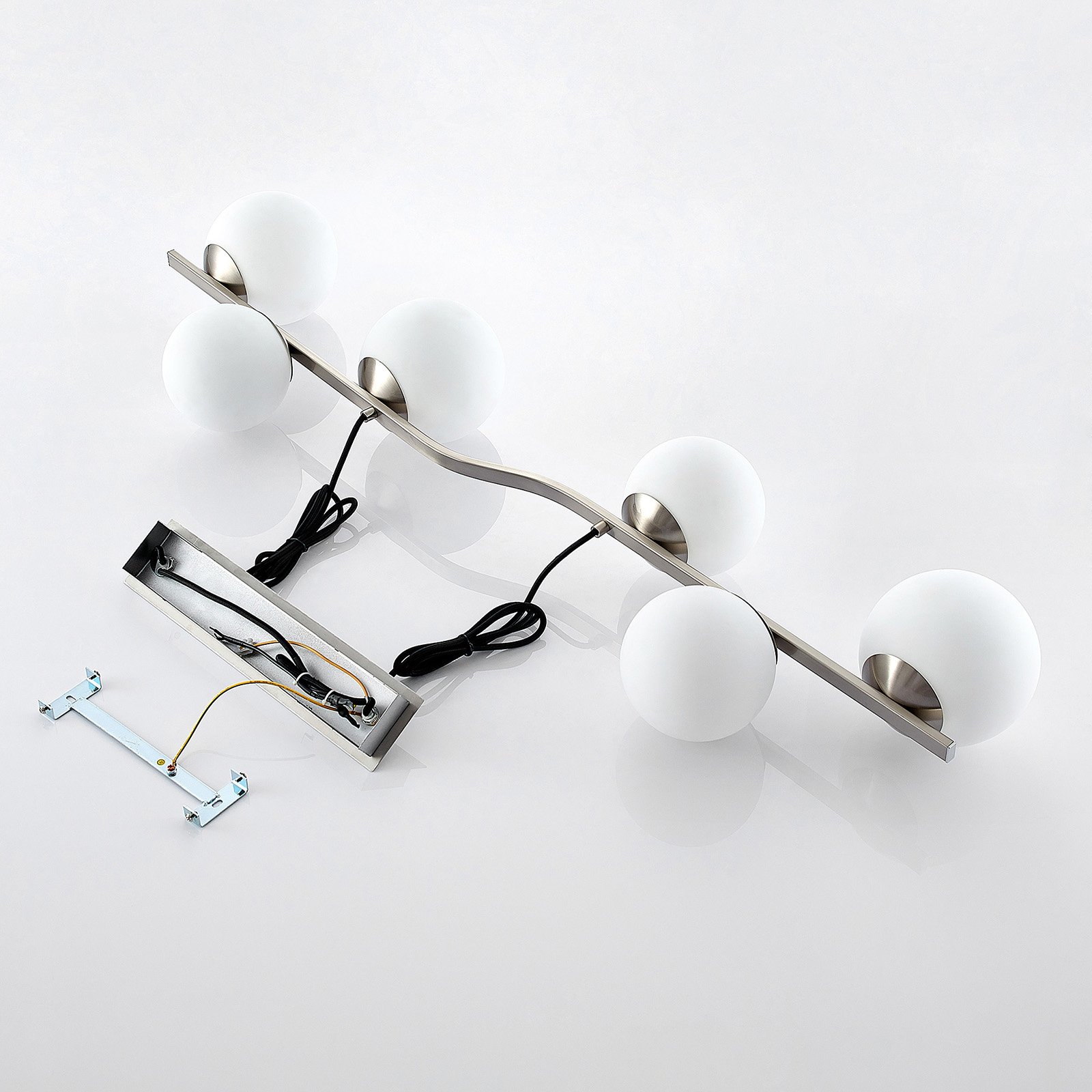 Lindby Avalyn hanglamp, wit, gesatineerd nikkel