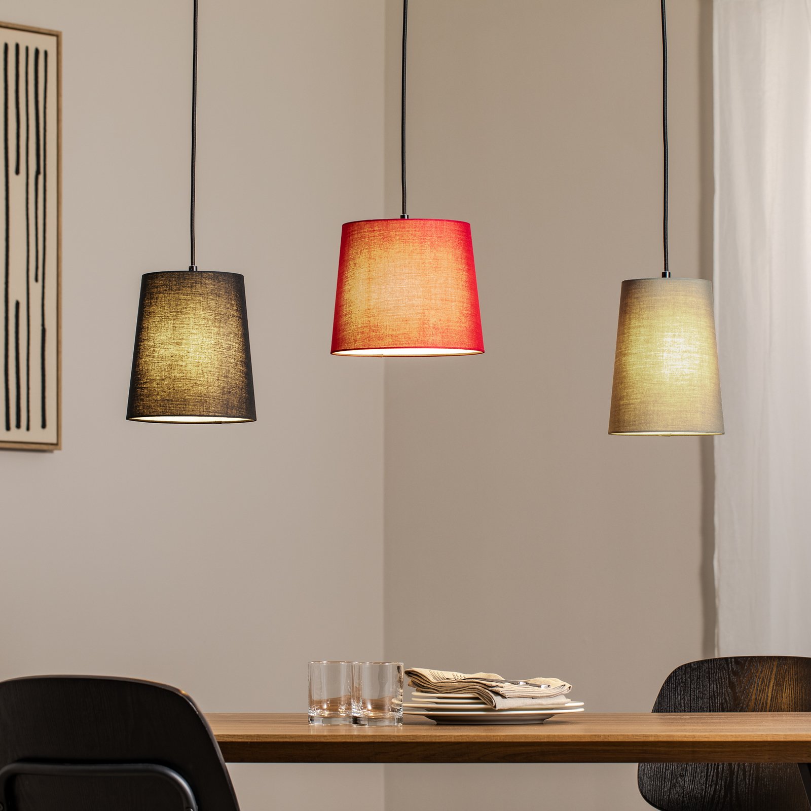 Suspension Lindby Amilia, tissu, à 3 lampes, rouge/gris/noir
