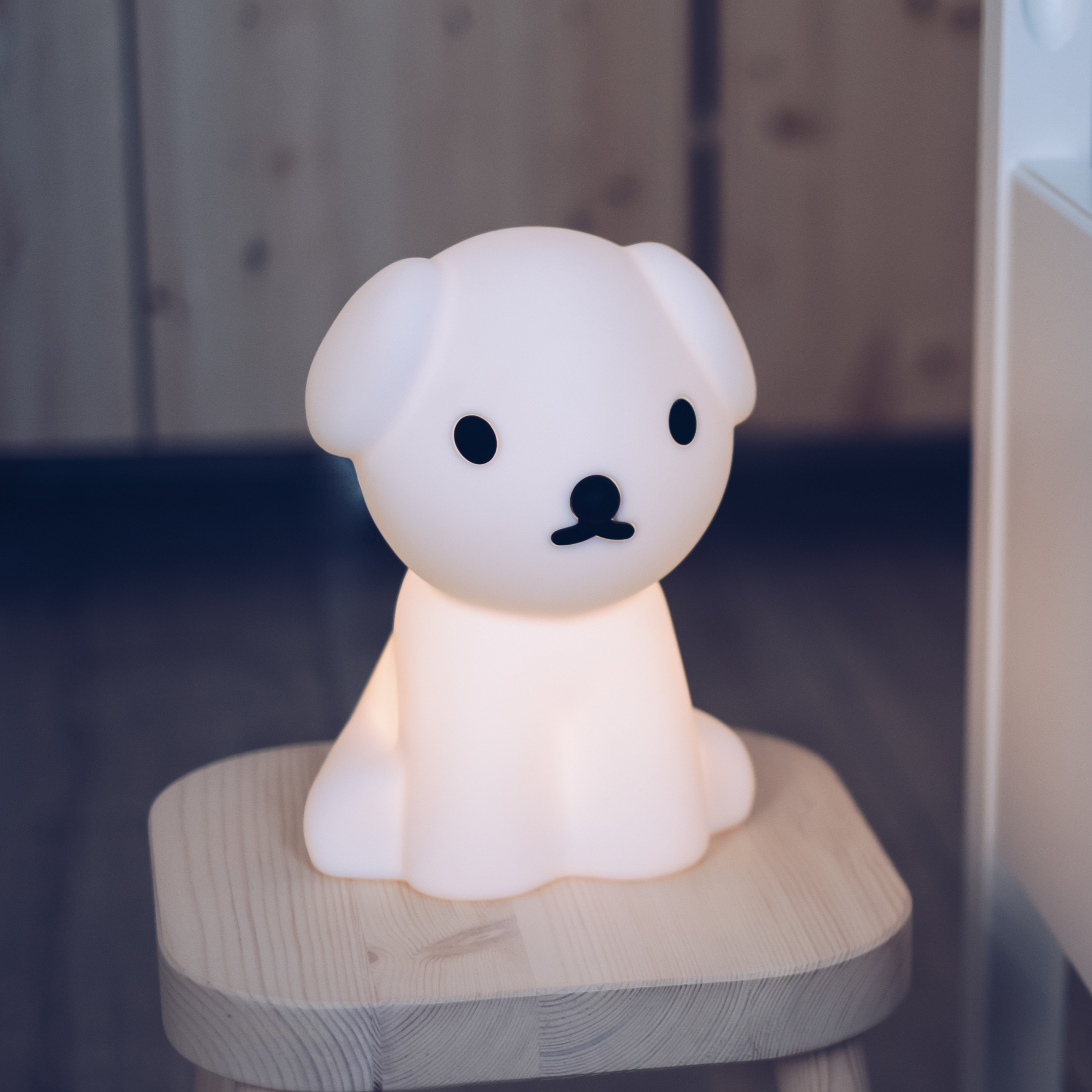 Maria Snuffy uzlādējama lampa First Light, 23 cm