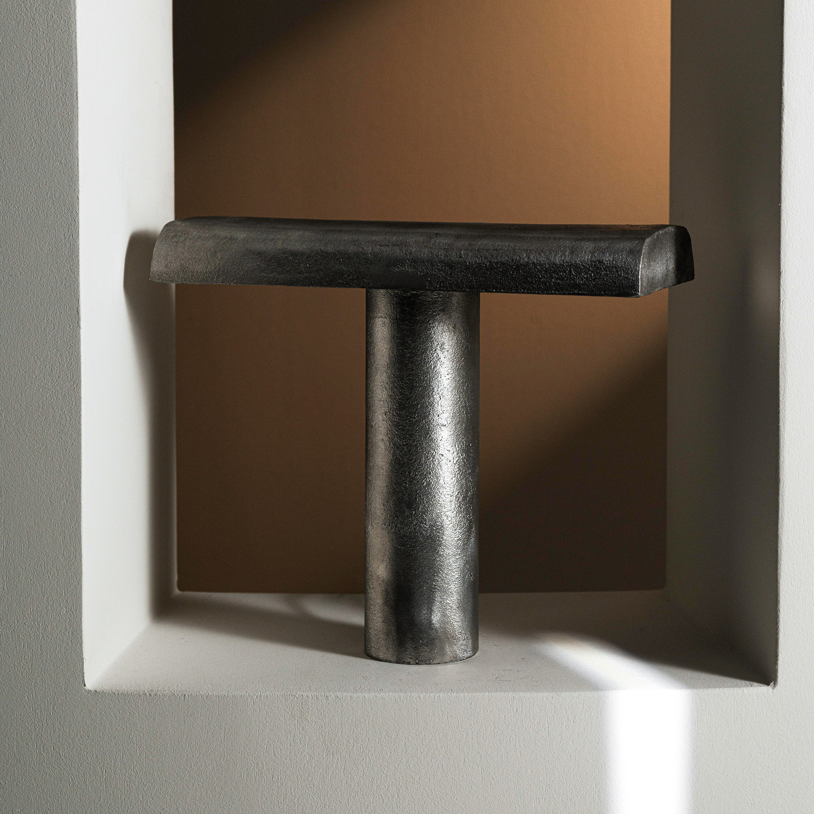 STEEL GREY FCK bordlampe, aluminium, højde 30 cm, G9 – Serax
