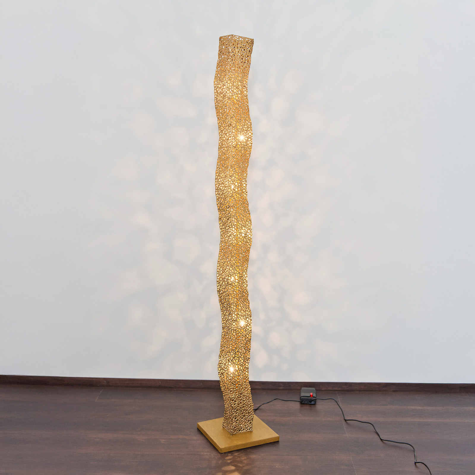 ODISSEA-lattiavalaisin, kullanvärinen, korkeus 171 cm, metallia, 7 x G4