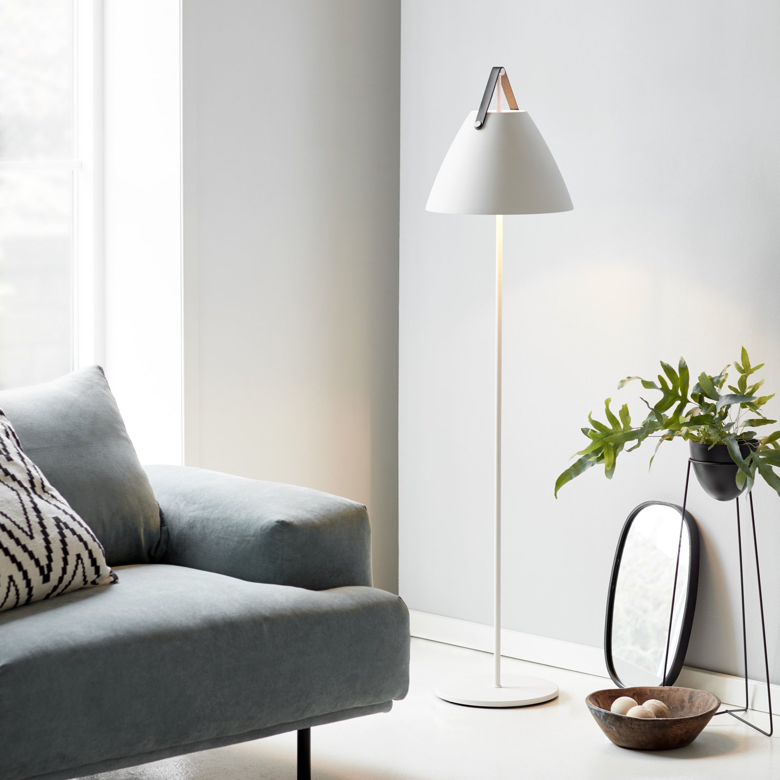 Strap Golvlampa White - DFTP