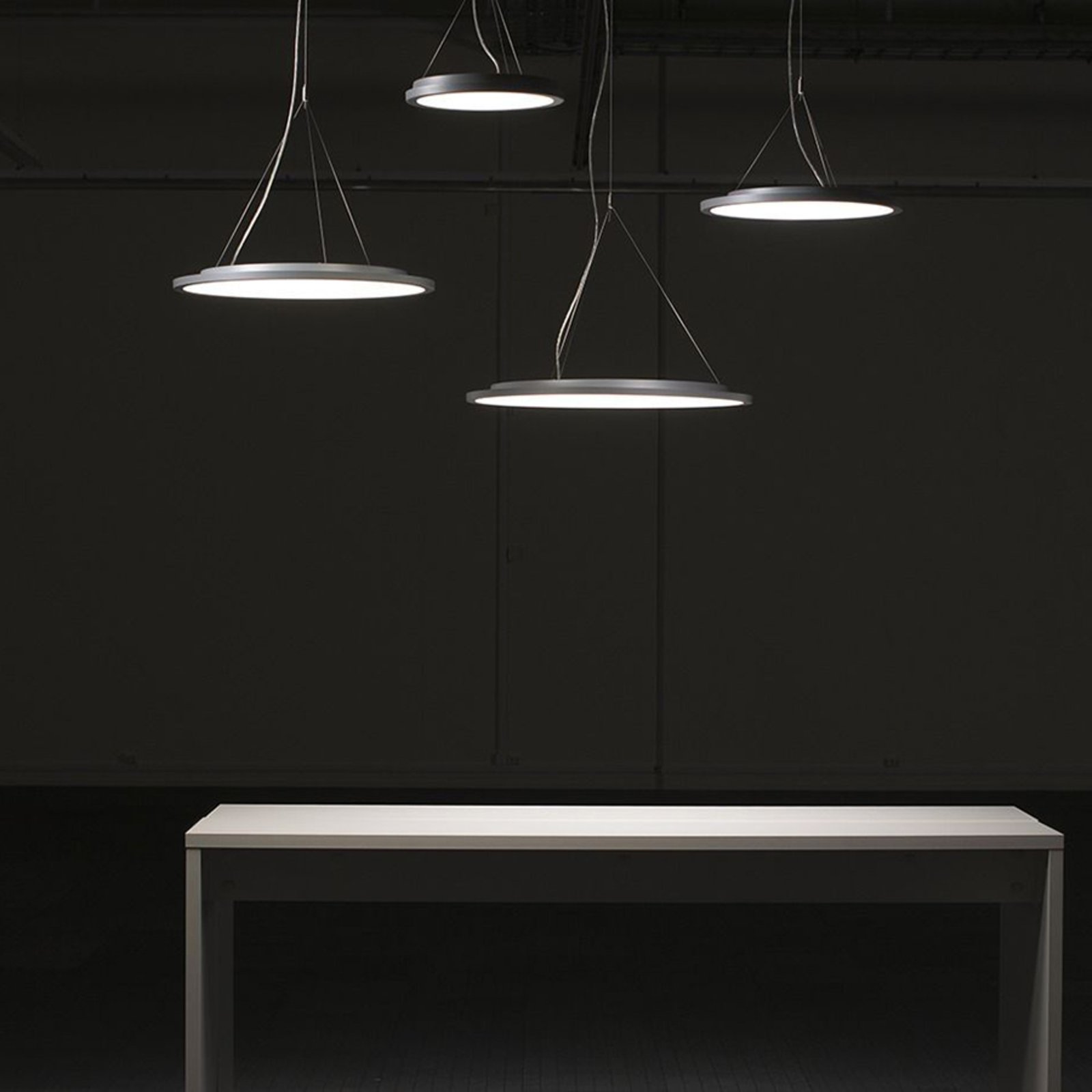 LED hanging light C95-P Circle grey DALI-dim, 4,000K