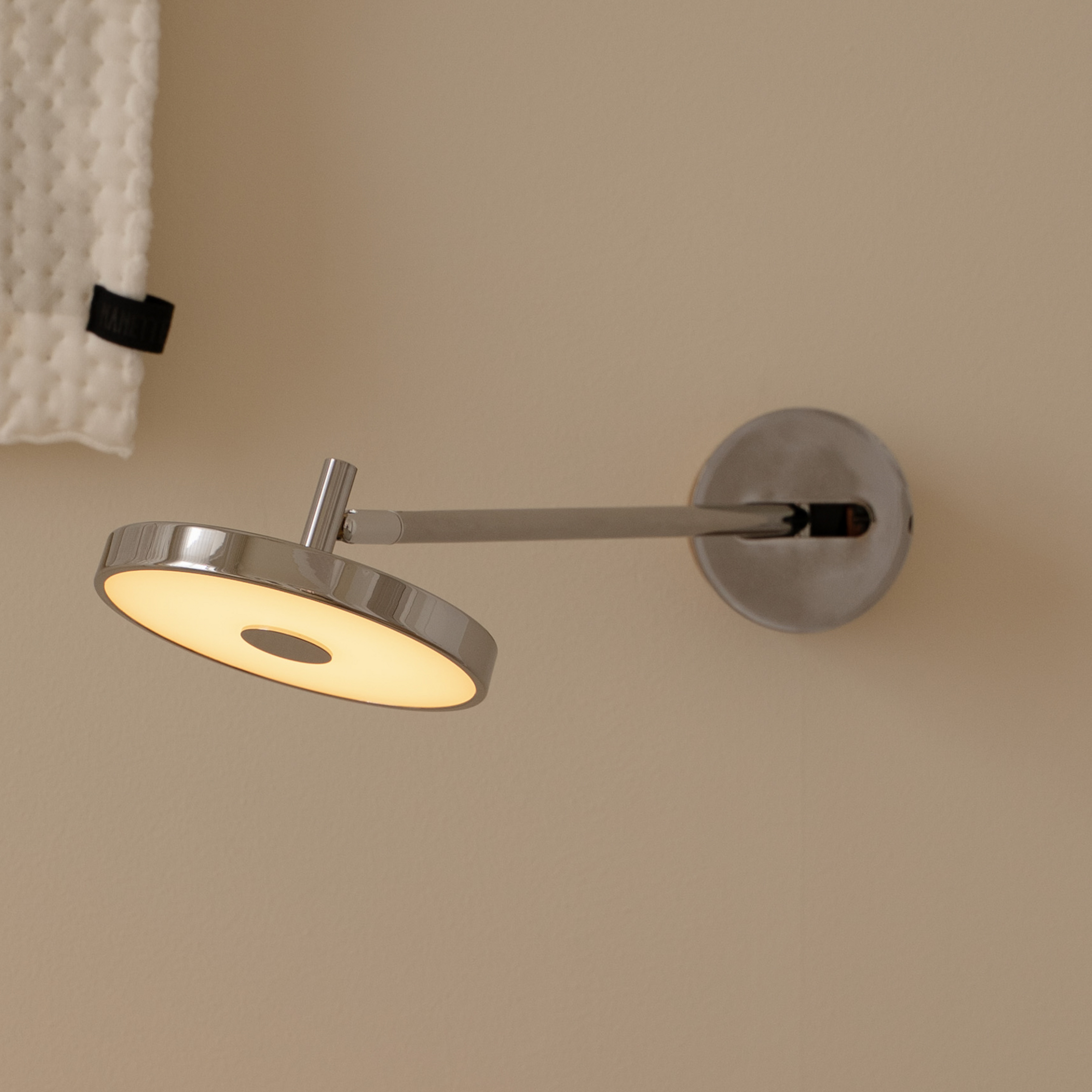 UMAGE LED-Wandleuchte Asteria LONG HW, stahl poliert, 45 cm