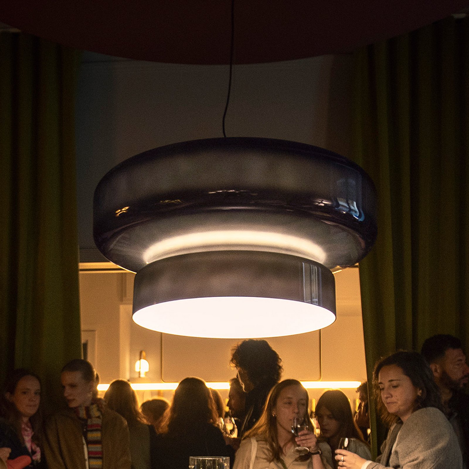 Candeeiro suspenso LED MARSET Bohemia, Triac, cinzento fumado