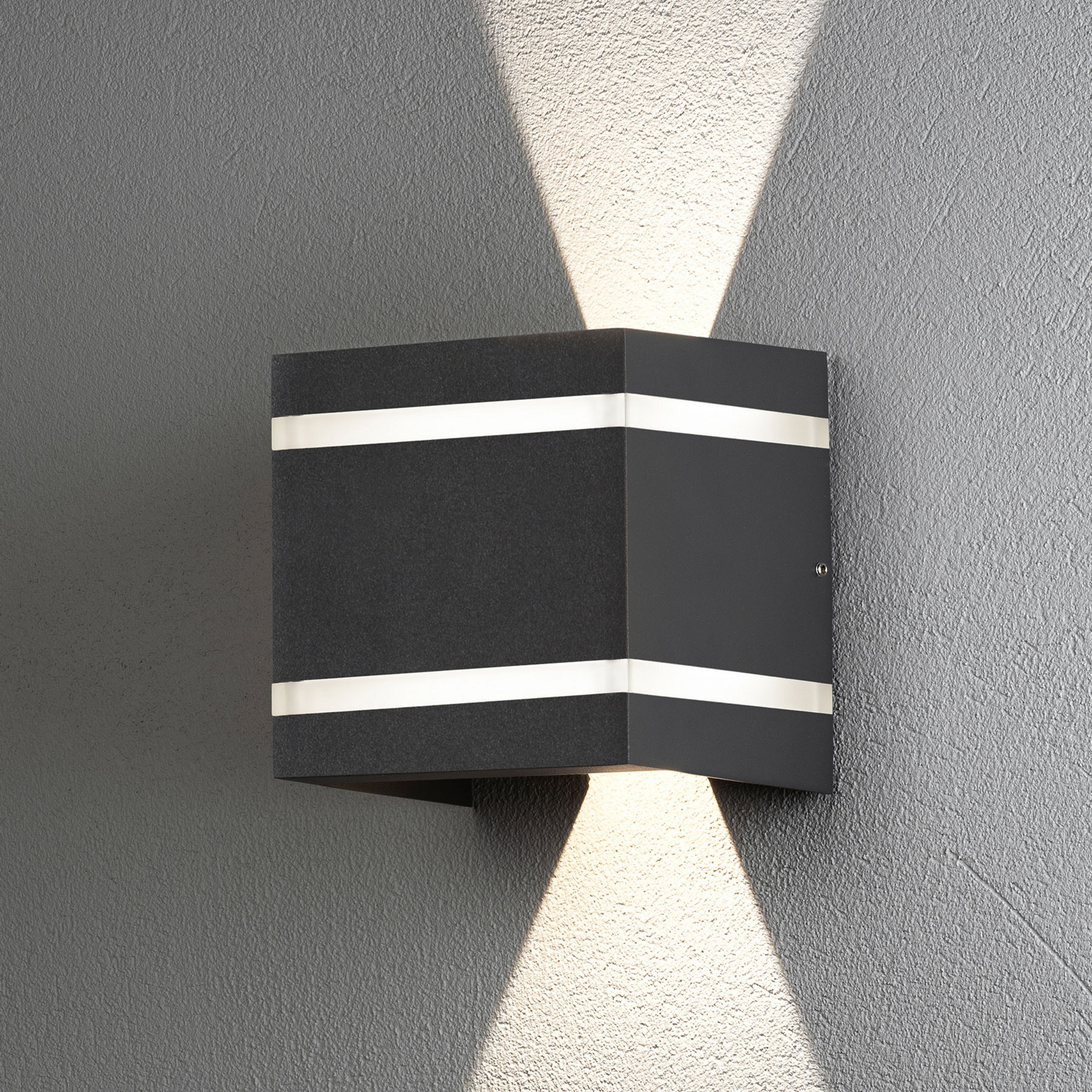 Außenwandlampe Cremona Effektstreifen, Höhe 14cm
