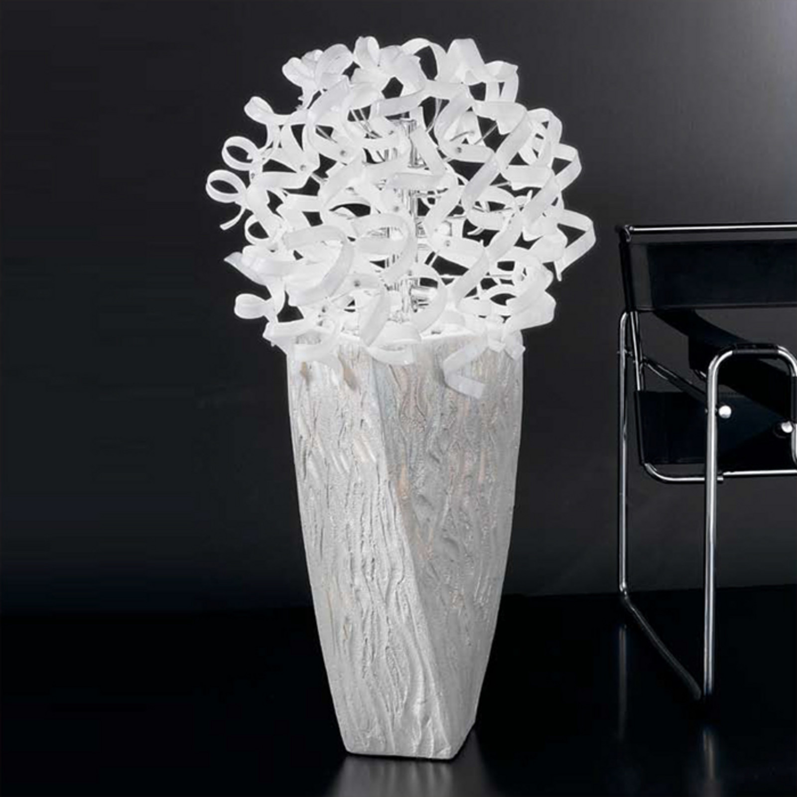 Lampă de podea White