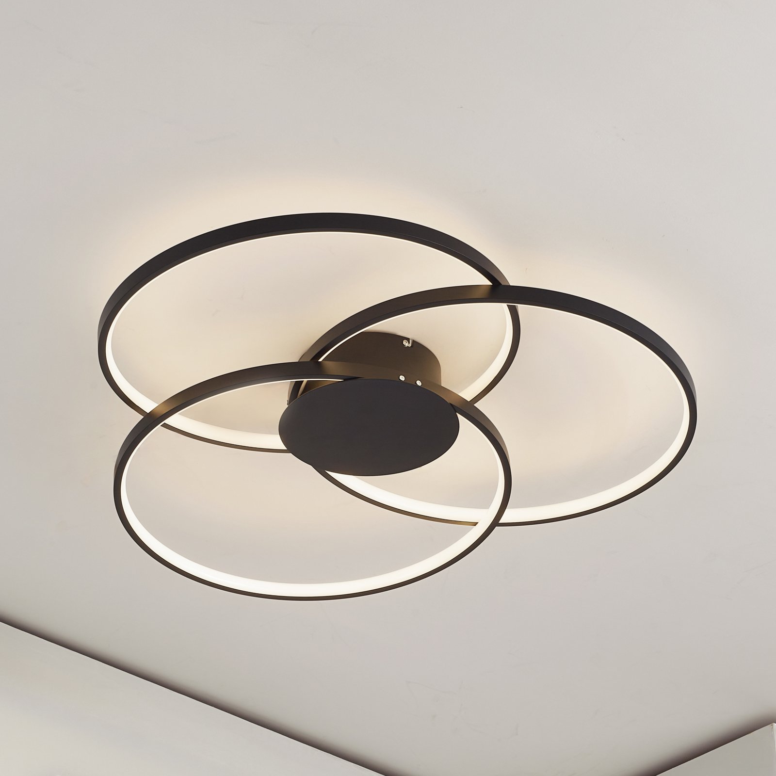 Lindby LED ceiling light Riley, black, 3,000 K, dimmable