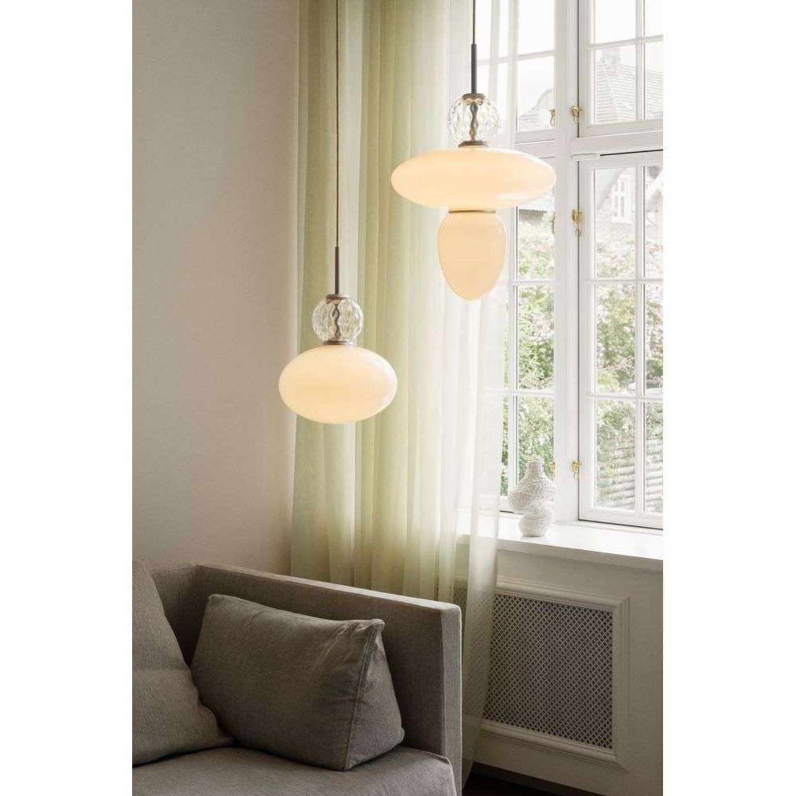 Nuura Pendelleuchte Rizzatto 32, Ø 30 cm, silberfarben/opal