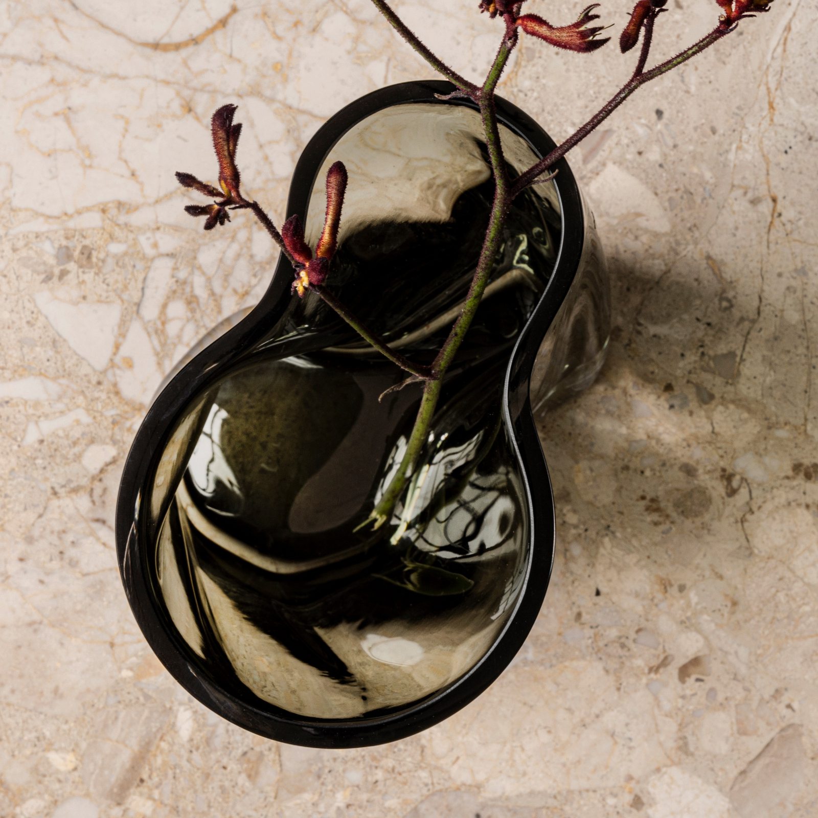 Aer Vase, Höhe 19 cm, rauchgrau, Glas - Audo Aer Vase, Höhe 19 cm, rauchgrau, Glas - Audo