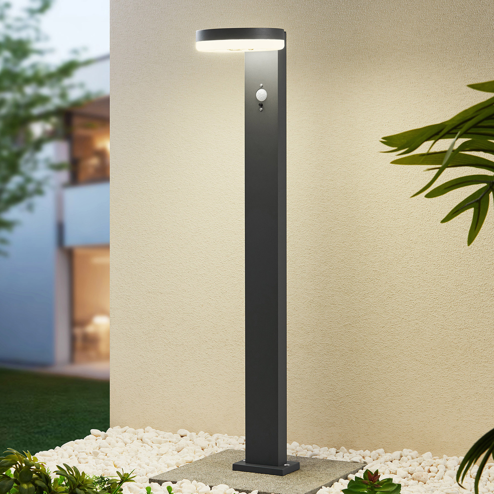 Lindby Eireen aurinkok. LED-pylväsvalaisin, 80 cm