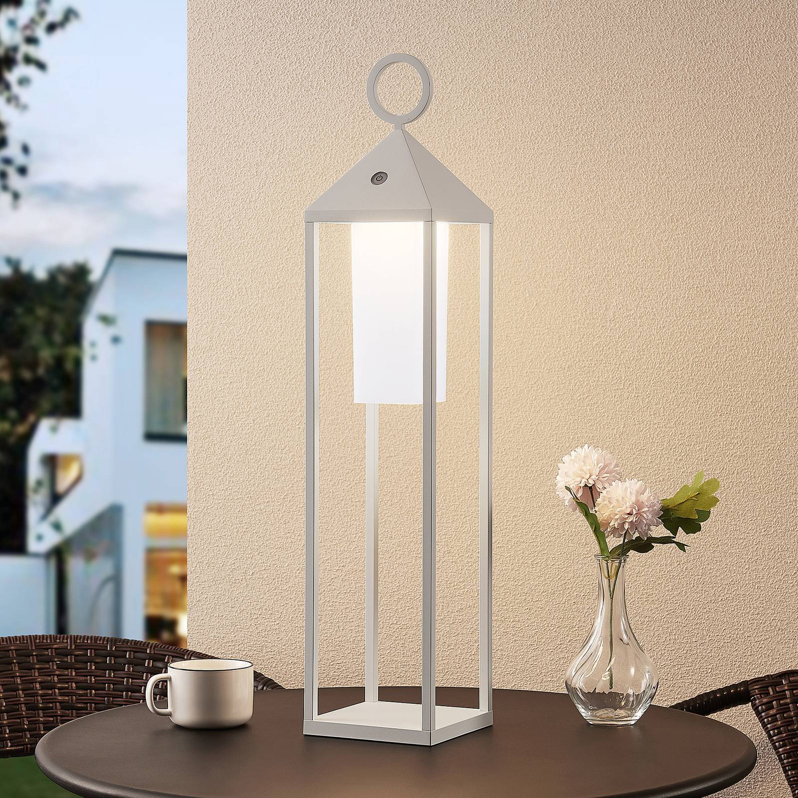 Lucande lucande Miluma LED buitenlantaarn, 64 cm, wit, drukgegoten aluminium, 2.2 W, L: 14 B: H: cm
