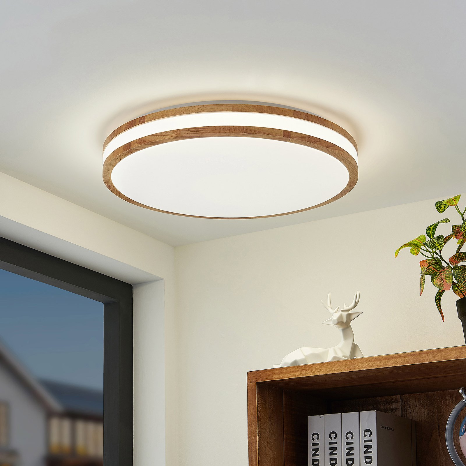 Lindby LED ceiling lamp Emiva, centre light source, CCT, wood