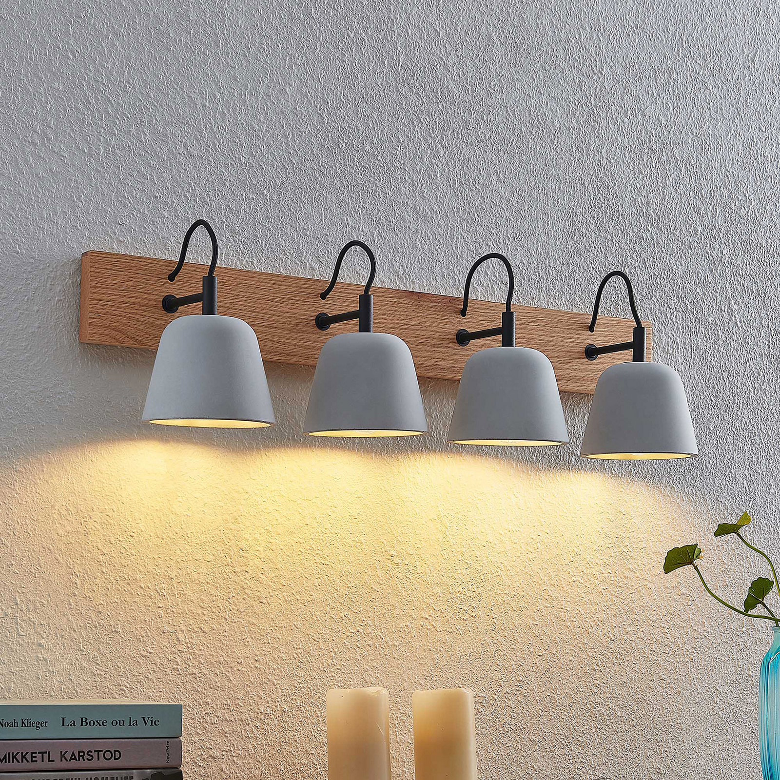 Lucande Otavis vegglampe av betong, 4 lyskilder