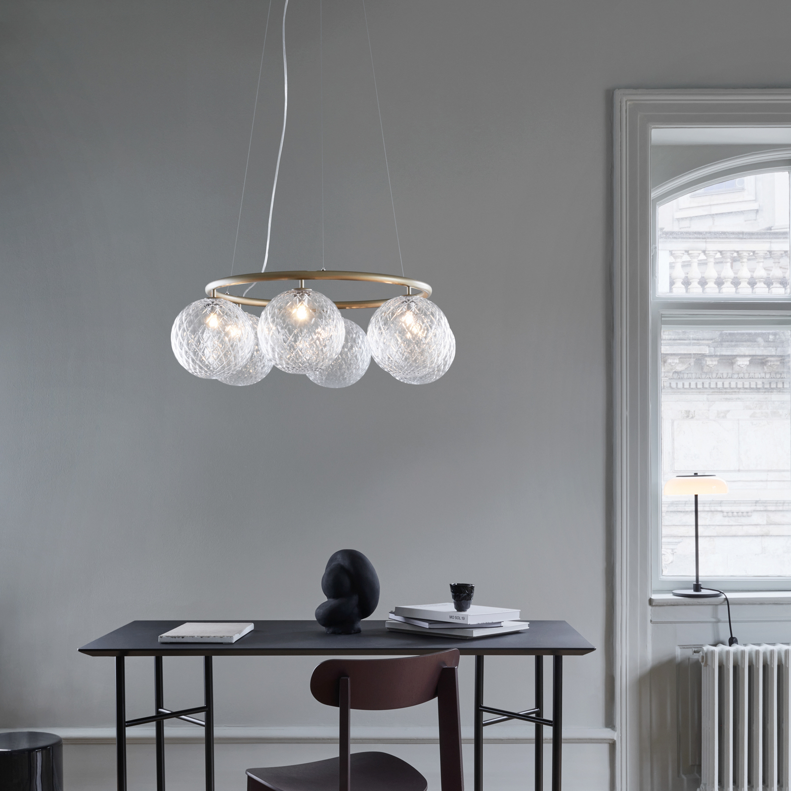 Miira 6 Circular lysekrone, Ø 80 cm, messing/klar - Nuura