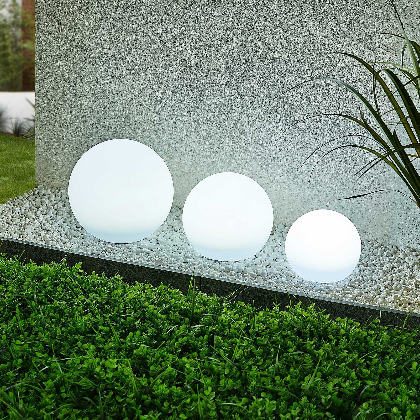 Lindby Lago LED lampen op zonne-energie RGBW, 3